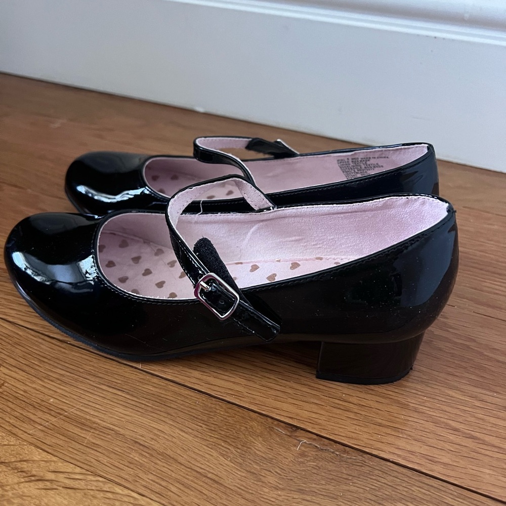 Black Patent Girls Dress shoes Sonoma Lizzyy- Like new! - Picture 3 of 7